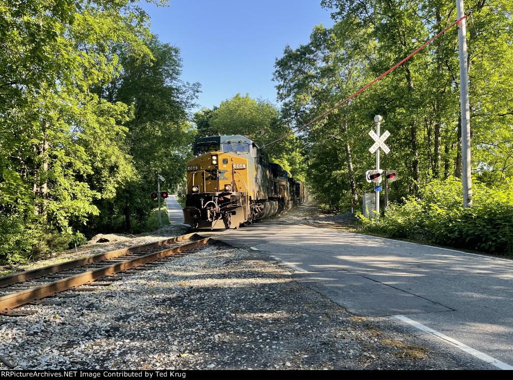 CSX 464, 5104 & 5284